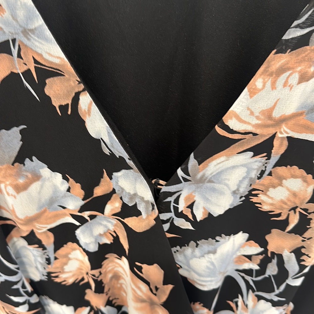 Romper - Picture 3 of 6